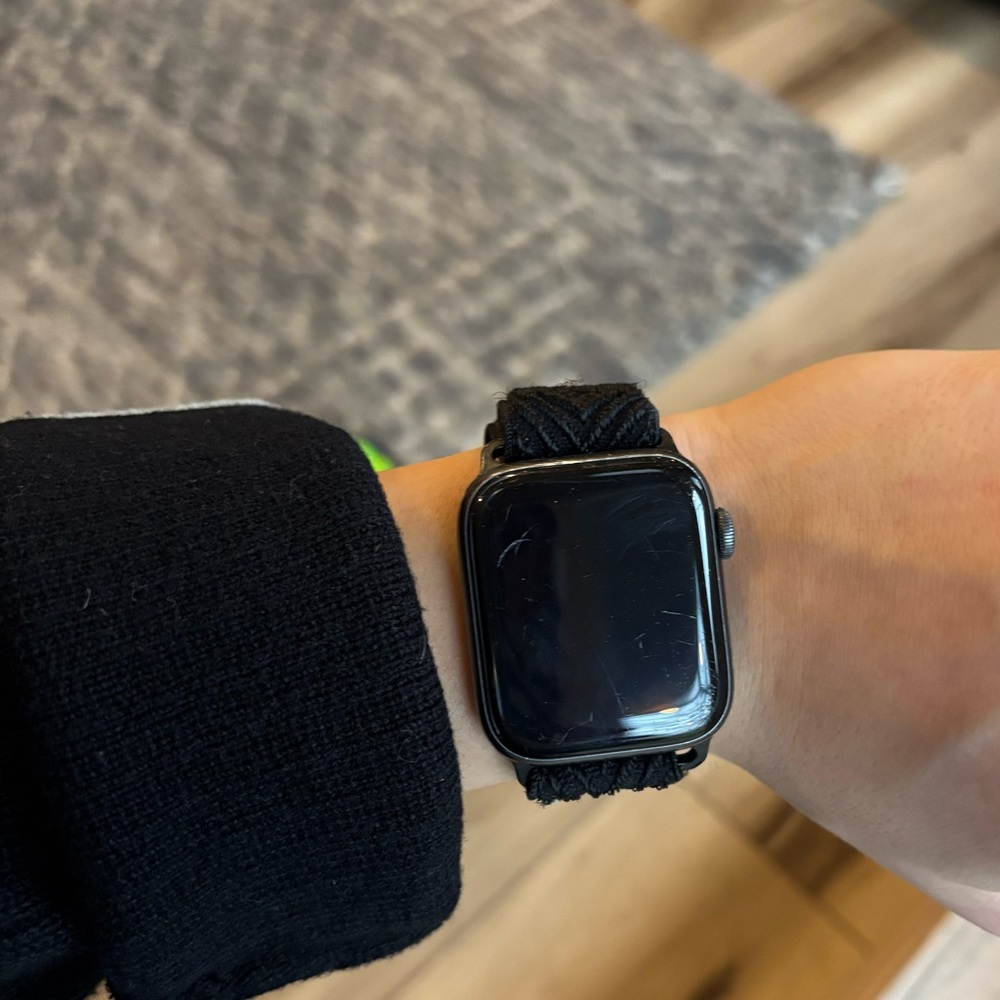 Apple Watch SE 1st gen, 44 mm